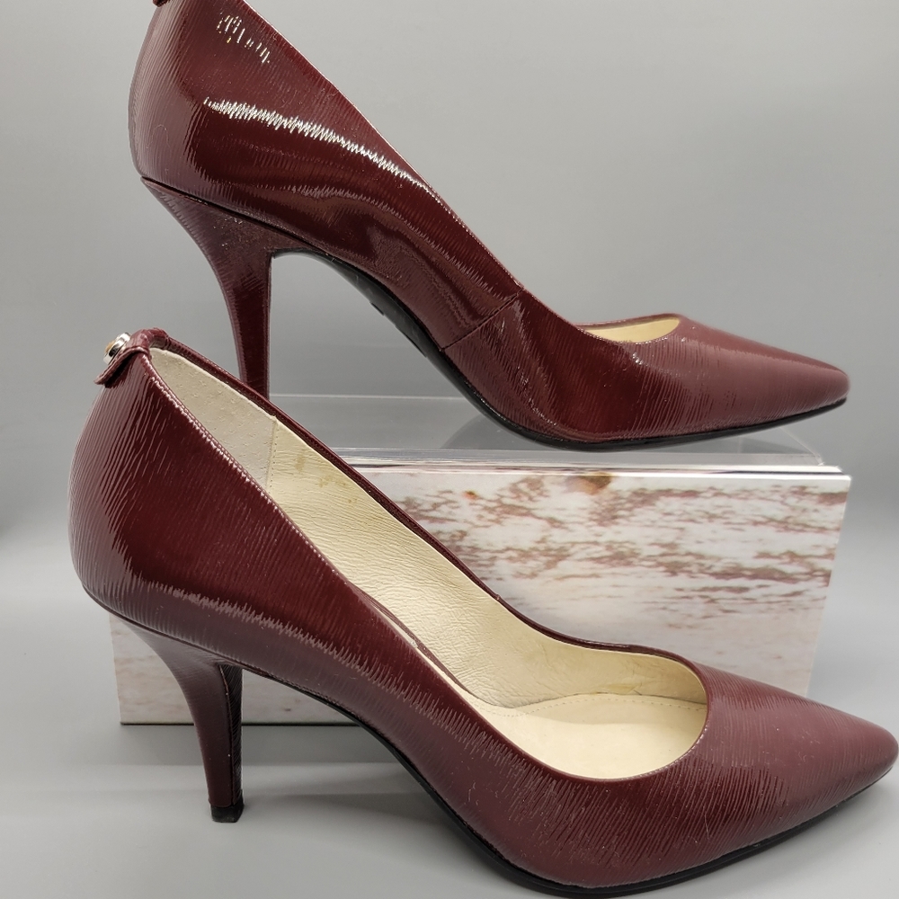 Michael Kors Mid Pump